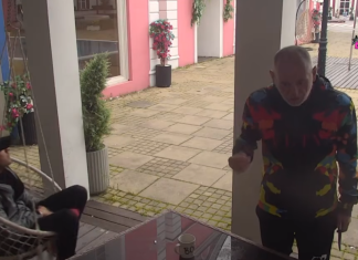 PUKLO PRIJATELJSTVO POSLE 9 GODINA?! Mića i Anđelo u brutalnom okršaju zbog Jakšićke – pale najteže uvrede! (VIDEO) PUKLO PRIJATELJSTVO POSLE 9 GODINA?! Mića i Anđelo u brutalnom okršaju zbog Jakšićke – pale najteže uvrede! (VIDEO)