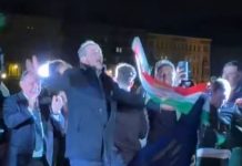 Nakon pobjede Tisze, mađarski političar zapalio binu plesom..(VIDEO)