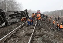 Voz iskočio iz šina u Rusiji: Više od 20 povrijeđenih, izbjegnuta tragedija
