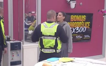 „Ne zanima me Nora“: Haos u Beloj kući, Aneli žestoko napala Asmina nakon šok izjave „Ne zanima me Nora“: Haos u Beloj kući, Aneli žestoko napala Asmina nakon šok izjave