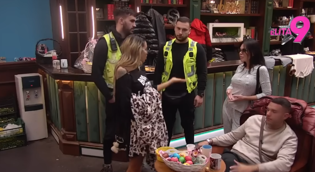 OBEZBEĐENJE ULETJELO KAO METAK! Haos u pabu – Aneli i Stanija u brutalnom okršaju! (VIDEO)