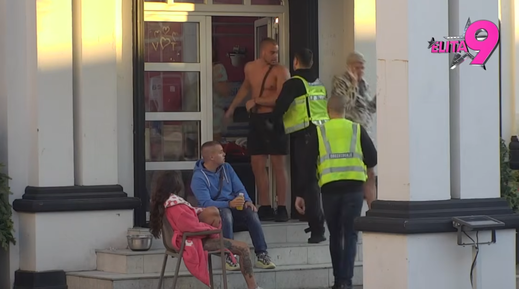 INCIDENT KOJI JE SVE ŠOKIRAO: Mina i Uroš u sukobu, obezbeđenje sprečilo eskalaciju! INCIDENT KOJI JE SVE ŠOKIRAO: Mina i Uroš u sukobu, obezbeđenje sprečilo eskalaciju!