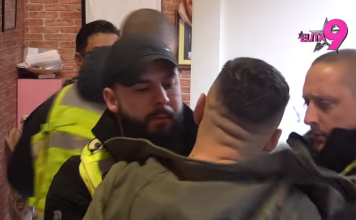 PUCA NA SVE STRANE! Bebica nasrnuo na Filipa, Teodora javno stala na njegovu stranu! (VIDEO) PUCA NA SVE STRANE! Bebica nasrnuo na Filipa, Teodora javno stala na njegovu stranu! (VIDEO)