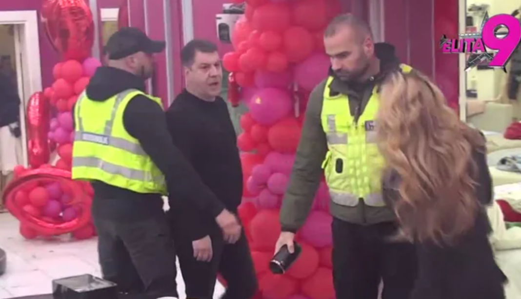 “DIVNA MAJKO, PIPA TE KO GOD STIGNE!” Ivan Marinković ponovo brutalno napao Aneli Ahmić