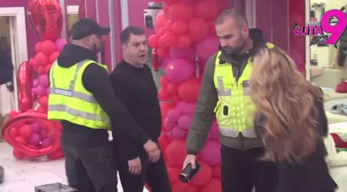 “DIVNA MAJKO, PIPA TE KO GOD STIGNE!” Ivan Marinković ponovo brutalno napao Aneli Ahmić “DIVNA MAJKO, PIPA TE KO GOD STIGNE!” Ivan Marinković ponovo brutalno napao Aneli Ahmić