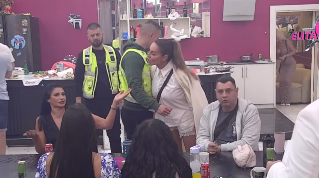 BELA KUĆA GORI OD SUKOBA! Kačavenda eksplodirala zbog Janjuša i Dudića, Aleksandra provocirala do pucanja