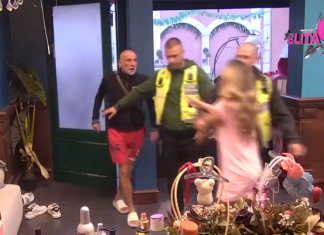 TOTALNI HAOS U ELITI! Aneli Ahmić demolirala pab nakon brutalne svađe sa Lepim Mićom TOTALNI HAOS U ELITI! Aneli Ahmić demolirala pab nakon brutalne svađe sa Lepim Mićom