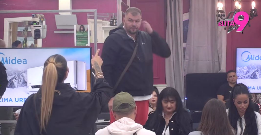 Aneli zanijemila nakon Janjuševih riječi: Obezbjeđenje moralo da spriječi veći sukob! (VIDEO)