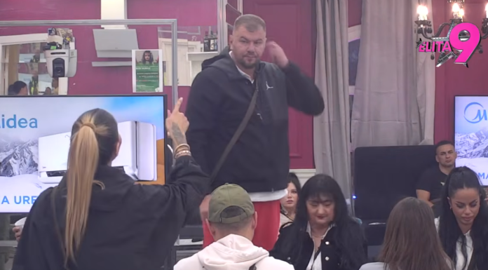 Aneli zanijemila nakon Janjuševih riječi: Obezbjeđenje moralo da spriječi veći sukob! (VIDEO) Aneli zanijemila nakon Janjuševih riječi: Obezbjeđenje moralo da spriječi veći sukob! (VIDEO)