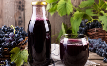 Domaći sirup od grožđa – miris tradicije u svakoj kapljici Domaći sirup od grožđa – miris tradicije u svakoj kapljici