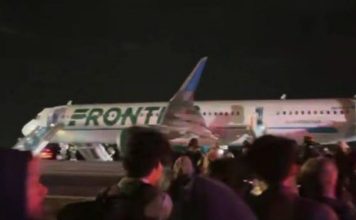 Tragedija na aerodromu: Muškarac Preskočio ogradu i stradao pod avionom,istraga u toku Tragedija na aerodromu : Muškarac Preskočio ogradu i stradao pod avionom,istraga u toku