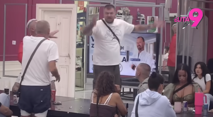 “GOVORIO SI DA TI JE KAO SIN!” JANJUŠ UNIŠTIO MIĆU PRED SVIMA! Jedna rečenica zapalila Bijelu kuću! "GOVORIO SI DA TI JE KAO SIN!" JANJUŠ UNIŠTIO MIĆU PRED SVIMA! Jedna rečenica zapalila Bijelu kuću!
