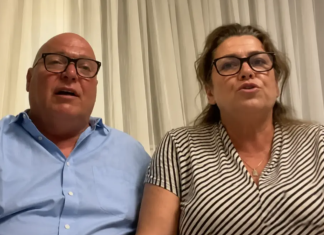“Ništa nam nije draže nego kad raskinu!” Roditelji Asmina Durdžića šokirali region nakon haosa sa Majom "Ništa nam nije draže nego kad raskinu!" Roditelji Asmina Durdžića šokirali region nakon haosa sa Majom