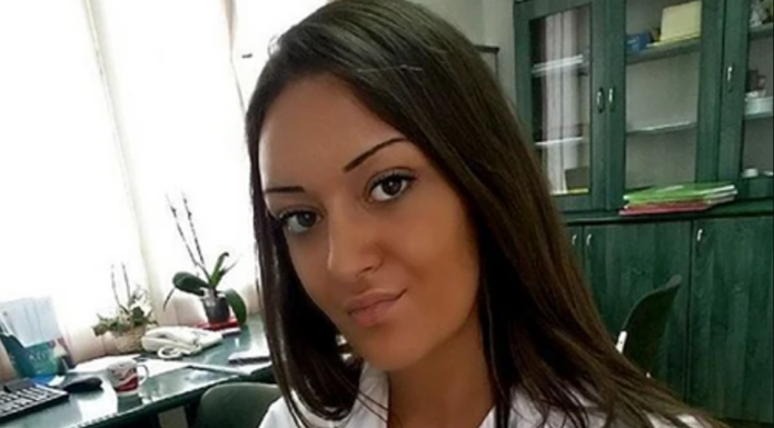 SVI SU JOJ PREDVIĐALI VELIKU KARIJERU, A ONA JE IZABRALA DA BUDE DOKTORICA! Evo kako danas izgleda Dajana Penezić SVI SU JOJ PREDVIĐALI VELIKU KARIJERU, A ONA JE IZABRALA DA BUDE DOKTORICA! Evo kako danas izgleda Dajana Penezić