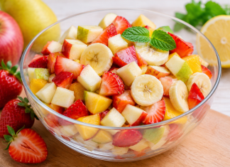 Voćna salata na poseban način: Mali trik čini je ukusnijom nego ikad Voćna salata na poseban način: Mali trik čini je ukusnijom nego ikad