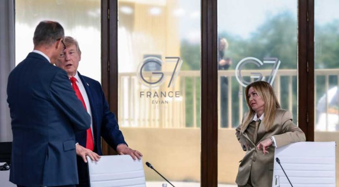 Trump navodno bijesan nakon viralnog snimka s Meloni: „Ovo nije trebalo dospjeti u javnost“