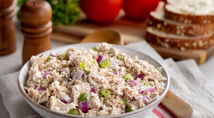 Kremasta salata od tunjevine gotova za samo 10 minuta: Jedan sastojak pravi ogromnu razliku u ukusu! Kremasta salata od tunjevine gotova za samo 10 minuta: Jedan sastojak pravi ogromnu razliku u ukusu!