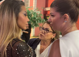 “Postoji jedna mala djevojčica…” Nakon pomirenja s Aneli, Asminova sestra poslala emotivnu poruku koja je dirnula mnoge (FOTO) "Postoji jedna mala djevojčica..." Nakon pomirenja s Aneli, Asminova sestra poslala emotivnu poruku koja je dirnula mnoge (FOTO)