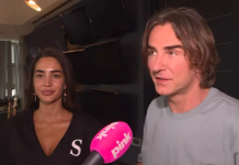 Željko Mitrović otkrio prvo veliko ime za “Elitu 10”! Anđela Đuričić prva potpisala ugovor, slijedi All Stars spektakl Željko Mitrović otkrio prvo veliko ime za "Elitu 10"! Anđela Đuričić prva potpisala ugovor, slijedi All Stars spektakl