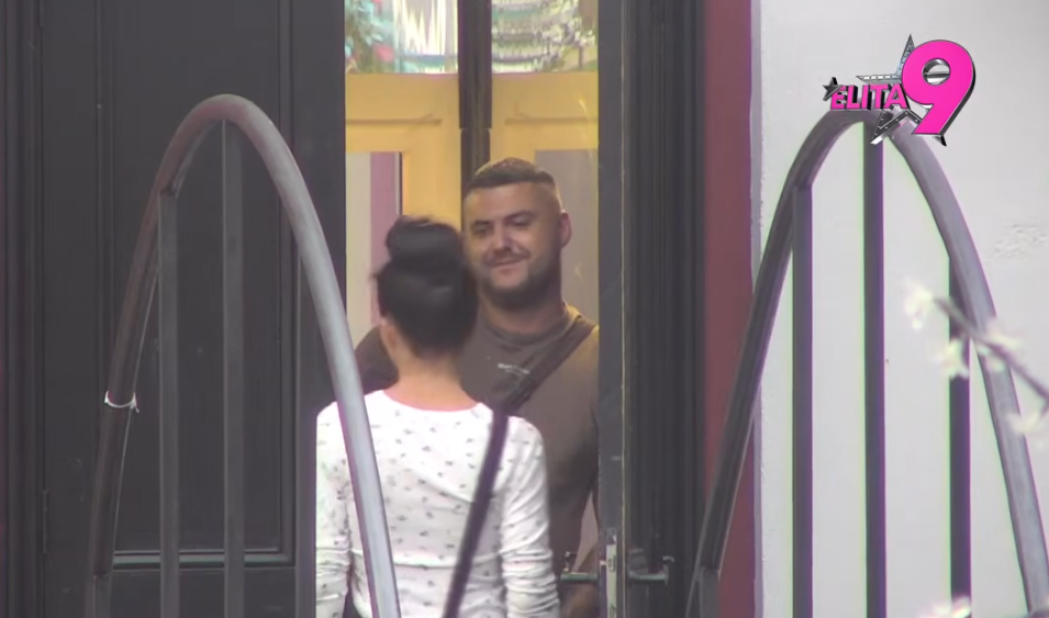 Pogledi rekli sve: Susret Asmina Durdžića i Stanije Dobrojević iznenadio sve prisutne Pogledi rekli sve: Susret Asmina Durdžića i Stanije Dobrojević iznenadio sve prisutne