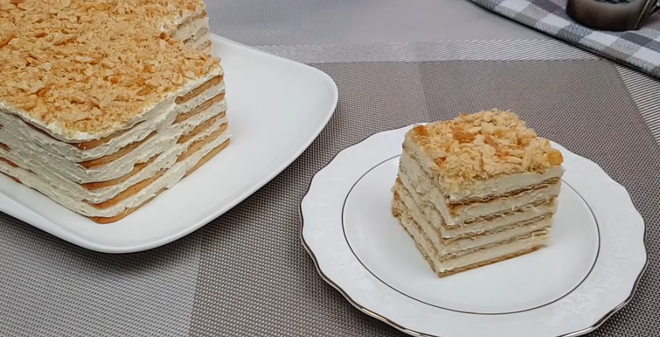 Napoleon torta bez pečenja koja osvaja na prvi zalogaj: Gotova za nekoliko minuta, a ukus je kao iz poslastičarnice Napoleon torta bez pečenja koja osvaja na prvi zalogaj: Gotova za nekoliko minuta, a ukus je kao iz poslastičarnice