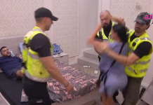 Haos kakav se rijetko viđa: Maja Marinković urlala i lomila sve pred sobom, obezbjeđenje nije moglo da je zaustavi Haos kakav se rijetko viđa: Maja Marinković urlala i lomila sve pred sobom, obezbjeđenje nije moglo da je zaustavi
