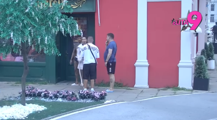 Ivan žestoko udario na Aneli zbog Filipa: “Do maloprije velika ljubav, a gdje si sada?!” Ivan žestoko udario na Aneli zbog Filipa: "Do maloprije velika ljubav, a gdje si sada?!"