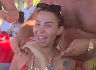 Šok na ljetovanju! Aneli Ahmić dobila luksuzne poklone pred kamerama, društvene mreže gore od komentara! (VIDEO) Šok na ljetovanju! Aneli Ahmić dobila luksuzne poklone pred kamerama, društvene mreže gore od komentara! (VIDEO)