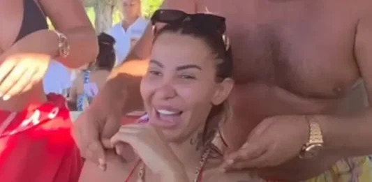 Šok na ljetovanju! Aneli Ahmić dobila luksuzne poklone pred kamerama, društvene mreže gore od komentara! (VIDEO)