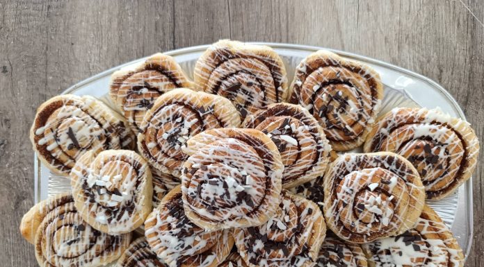 Najmekše cimet rolnice: Recept koji će vas osvojiti na prvi zalogaj Najmekše cimet rolnice: Recept koji će vas osvojiti na prvi zalogaj