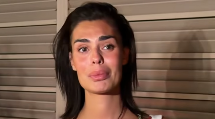 DRAMA PRED „NAROD PITA“! Mina došla zbog Viktora, pa se rasplakala pred kamerama: „Željela sam da ga zagrlim“ (VIDEO) DRAMA PRED „NAROD PITA“! Mina došla zbog Viktora, pa se rasplakala pred kamerama: „Željela sam da ga zagrlim“ (VIDEO)