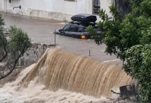 Nevrijeme opustošilo Mani: bujice odnijele dio puta, žena teško povrijeđena udarom groma