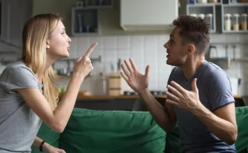 Psiholozi upozoravaju: Ovih 6 ponašanja mogu otkriti da je poštovanje nestalo iz braka Psiholozi upozoravaju Ovih 6 ponašanja mogu otkriti da je poštovanje nestalo iz braka
