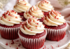 Red Velvet mafini koji osvajaju na prvi zalogaj: Mekani, sočni i neodoljivo kremasti