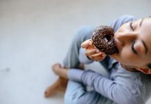 Zašto nekoliko dana prije menstruacije ne možete prestati jesti? Stručnjaci otkrivaju šta se tada događa u tijelu Zašto nekoliko dana prije menstruacije ne možete prestati jesti? Stručnjaci otkrivaju šta se tada događa u tijelu