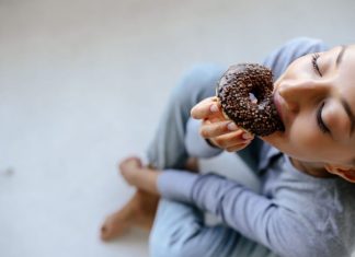 Zašto nekoliko dana prije menstruacije ne možete prestati jesti? Stručnjaci otkrivaju šta se tada događa u tijelu Zašto nekoliko dana prije menstruacije ne možete prestati jesti? Stručnjaci otkrivaju šta se tada događa u tijelu