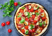 PIZZA BEZ BRAŠNA I KVASCA: Ovaj fit recept gotov je za nekoliko minuta, a pun je proteina! PIZZA BEZ BRAŠNA I KVASCA: Ovaj fit recept gotov je za nekoliko minuta, a pun je proteina!