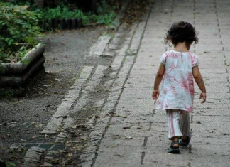 Dijete je reklo: „Ne treba meni ništa, samo da sutra imamo hljeba“… Dijete je reklo: „Ne treba meni ništa, samo da sutra imamo hljeba“…