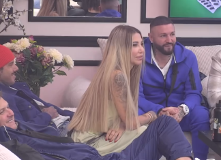 ANELI I CAR PONOVO U CENTRU PAŽNJE! Dača tvrdi da je preko ogledala slala znakove, kamere sve zabilježile ANELI I CAR PONOVO U CENTRU PAŽNJE! Dača tvrdi da je preko ogledala slala znakove, kamere sve zabilježile