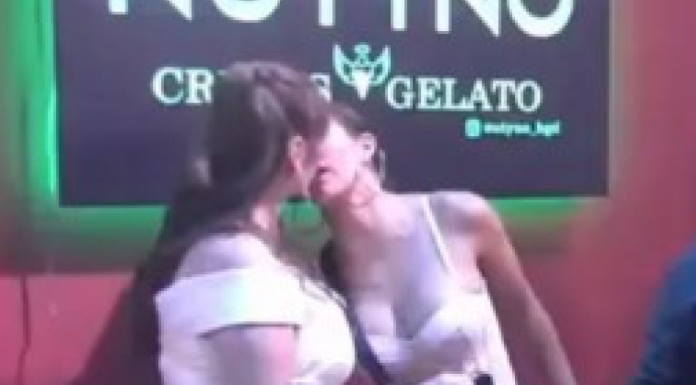 MILJANA I LAURA PREŠLE GRANICU? Strastveni poljubac pred ostalim učesnicima iznenadio sve MILJANA I LAURA PREŠLE GRANICU? Strastveni poljubac pred ostalim učesnicima iznenadio sve