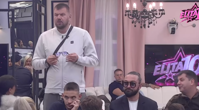 JANJUŠ U DUGOVIMA DO GUŠE?! Otkrivena cifra koju navodno mora da vrati, plus kamata: „Zato je opet u Eliti!“ JANJUŠ U DUGOVIMA DO GUŠE?! Otkrivena cifra koju navodno mora da vrati, plus kamata: „Zato je opet u Eliti!“