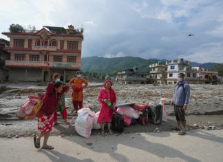 NAKON KATASTROFALNIH POPLAVA STIŽE VELIKA POMOĆ! Kina šalje dronove i stručnjake za DNK identifikaciju u Nepal NAKON KATASTROFALNIH POPLAVA STIŽE VELIKA POMOĆ! Kina šalje dronove i stručnjake za DNK identifikaciju u Nepal