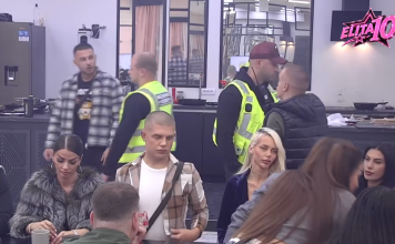 DAČO BRUTALNO SPUSTIO MARKU STEFANOVIĆU! „Ocrnio si svog oca, cijelog života će te to pratiti!“ (VIDEO) DAČO BRUTALNO SPUSTIO MARKU STEFANOVIĆU! „Ocrnio si svog oca, cijelog života će te to pratiti!“ (VIDEO)