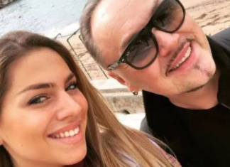 PORODILA SE POZNATA PJEVAČICA! Ksenija Knežević dobila kćerku, a ponosni deda Knez ne krije sreću PORODILA SE POZNATA PJEVAČICA! Ksenija Knežević dobila kćerku, a ponosni deda Knez ne krije sreću