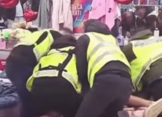 HITNA DISKVALIFIKACIJA NAKON TUČE?! ZADRUGARKE SE POTUKLE OBEZBEĐENJE IH JEDVA RAZDVOJILO HITNA DISKVALIFIKACIJA NAKON TUČE?! ZADRUGARKE SE POTUKLE OBEZBEĐENJE IH JEDVA RAZDVOJILO